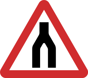 Предупреждение для двух пересекающихся дорог.