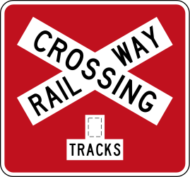 Предупреждение о железнодорожном переезде с более чем одной железной дорогой.
