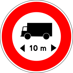 Veículos mais longos do que o indicado são proibidos.