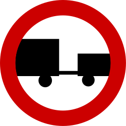 トレーラー付きのトラックは禁止されています。