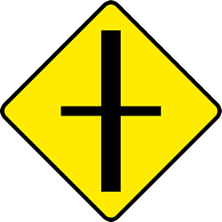 Waarschuwing voor een kruispunt met zijwegen van links en rechts.