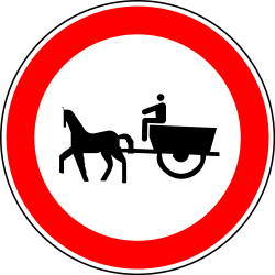 Paardenkarren verboden.