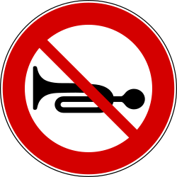 Traffic sign of Turkey: Using the <a href='/en/turkey/overview/horn'>horn</a> prohibited