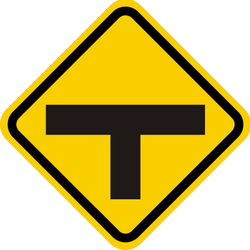 制御されていないT交差点に対する警告。