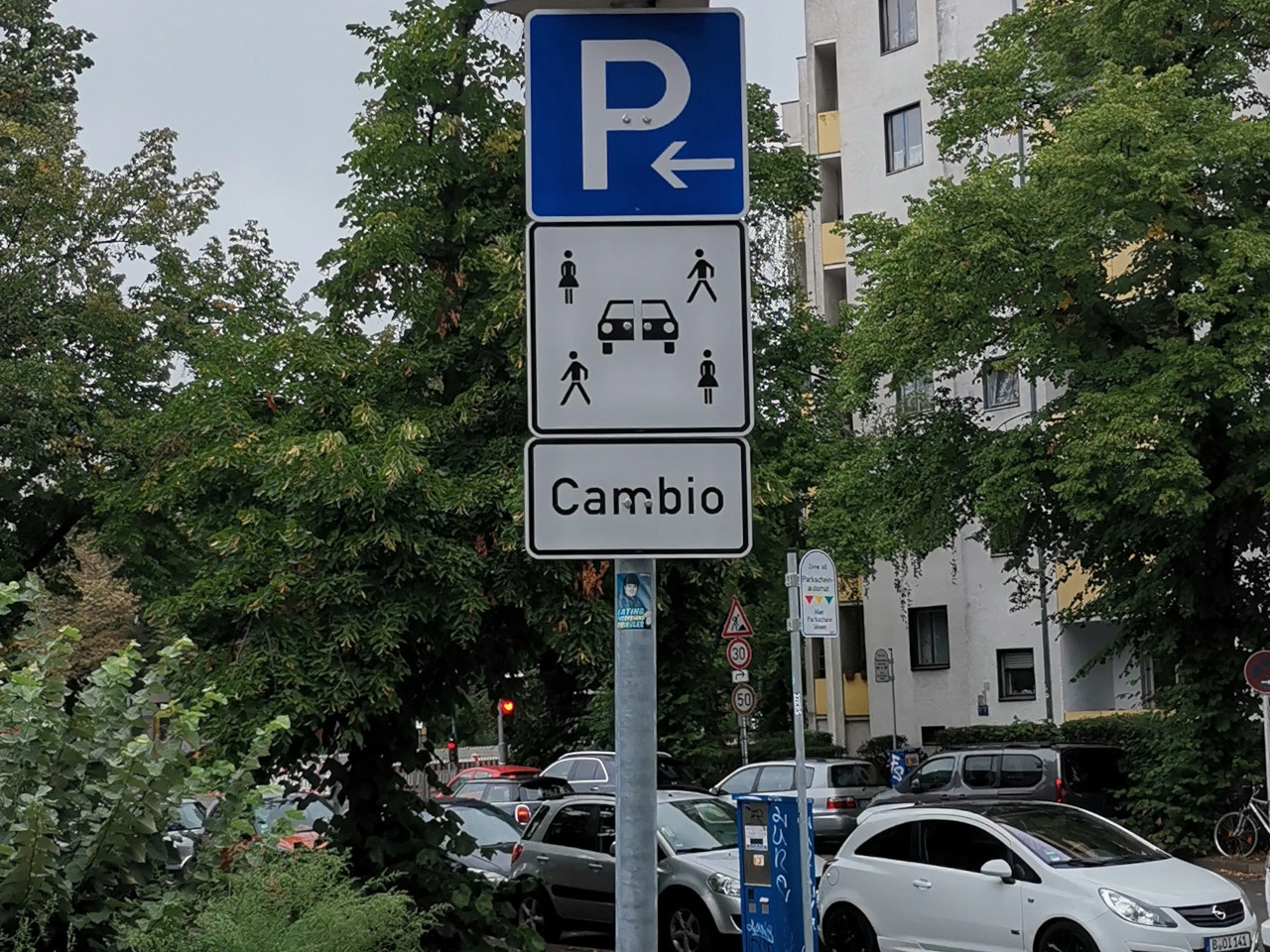 カーシェアリング
