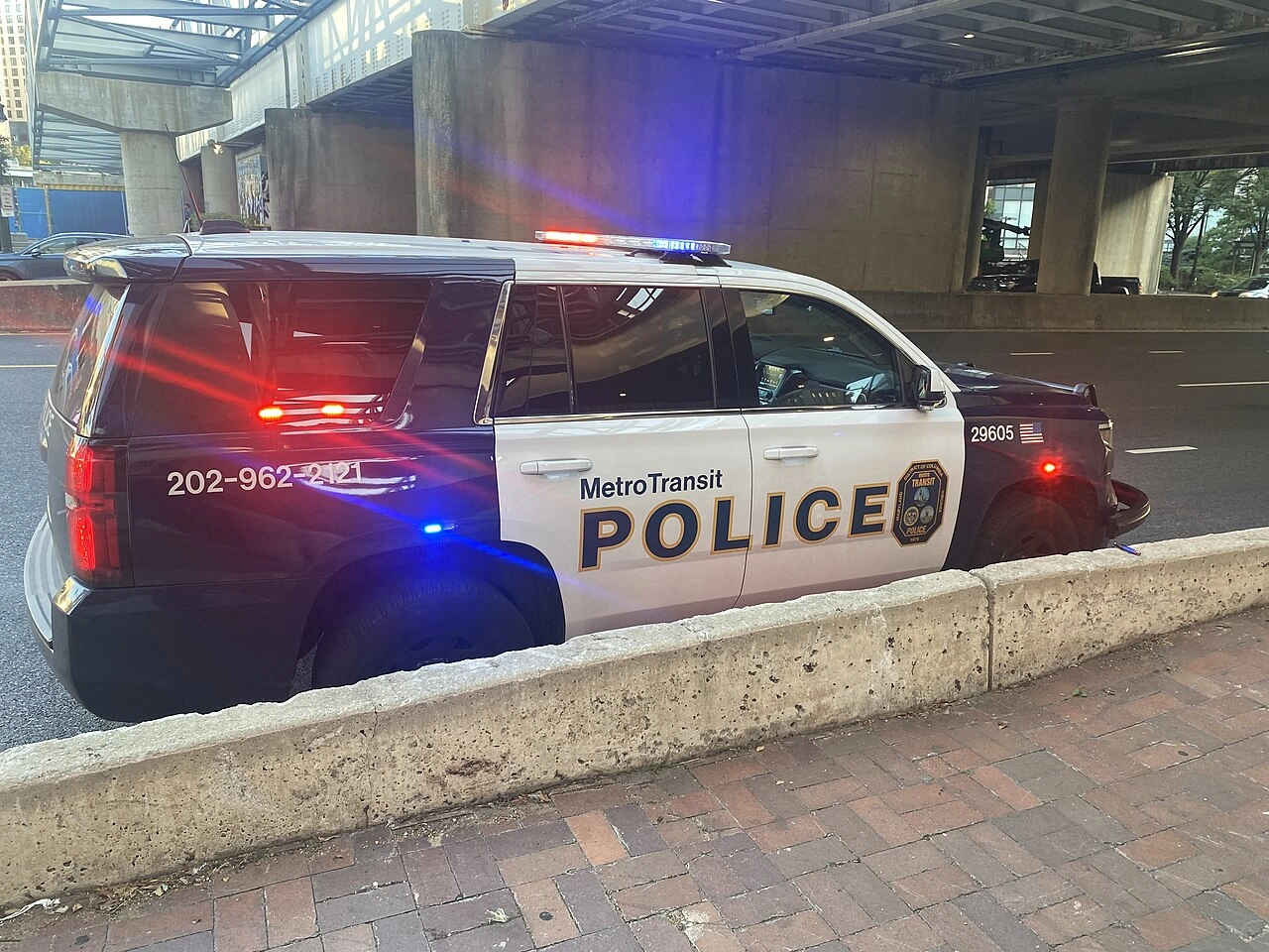 Policía