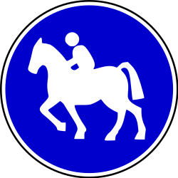 Mandatory path for equestrians.