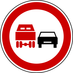 Dépassement interdit pour les camions.