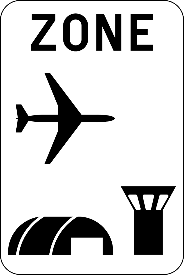 Début de zone aéroportuaire.