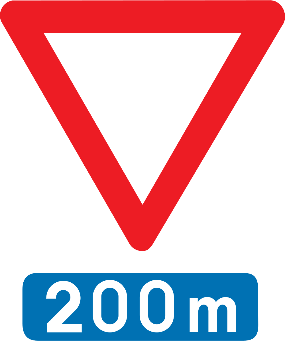 Cédez le passage plus loin.