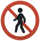 Piétons interdits.