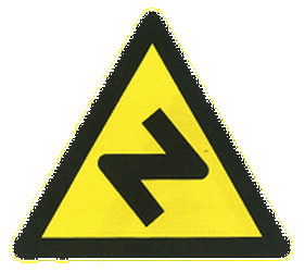 Attention, double virage, d'abord à droite puis à gauche.
