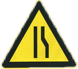 Avertissement pour un rétrécissement à droite.