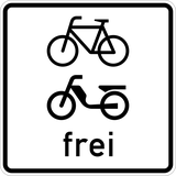 Fietsers en bromfietsen toegestaan.