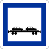 Transporte de veículos em comboio.