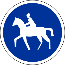 Mandatory path for equestrians.