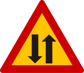 Avertissement pour une route à double sens.
