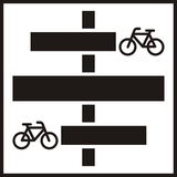 Voorrang voor fietsers vóór en na het kruispunt.