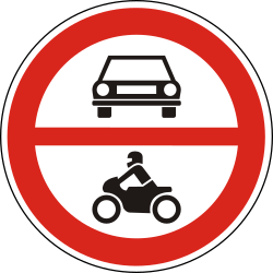 Motorfietsen en auto's verboden.