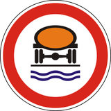 Voertuigen met waterverontreinigende stoffen verboden.