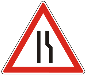Waarschuwing voor een wegversmalling rechts.