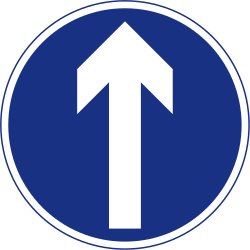 Rechtdoor rijden verplicht.