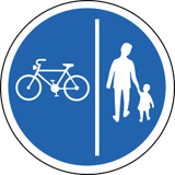 Verplicht gescheiden voet- en fietspad.