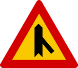 Waarschuwing voor invoegend verkeer van rechts.