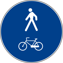 Via partilhada obrigatória para peões e ciclistas.