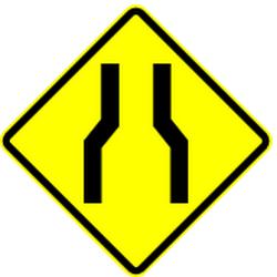 Aviso de estreitamento da via.