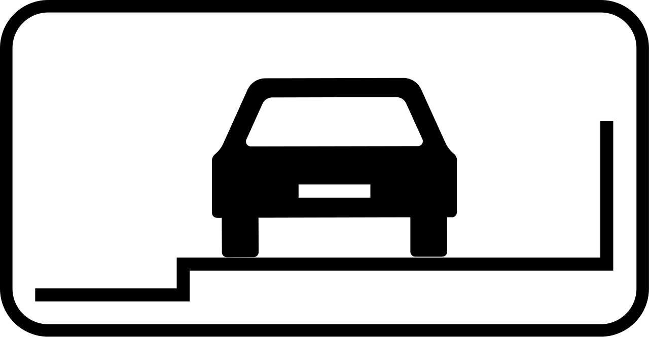 歩道上の縦列駐車。