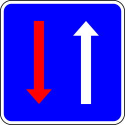 Road narrowing, oncoming drivers have to give way.