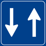 対面通行道路。