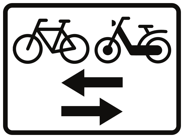 Fietsers en bromfietsen uit beide richtingen.